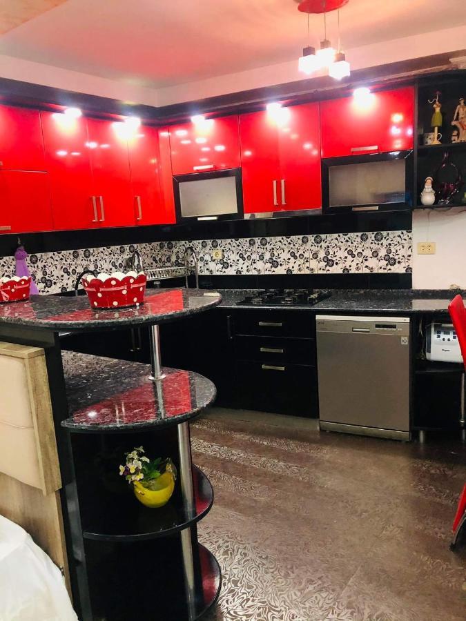 Nana'S House Ξενοδοχείο Μπατούμι Εξωτερικό φωτογραφία