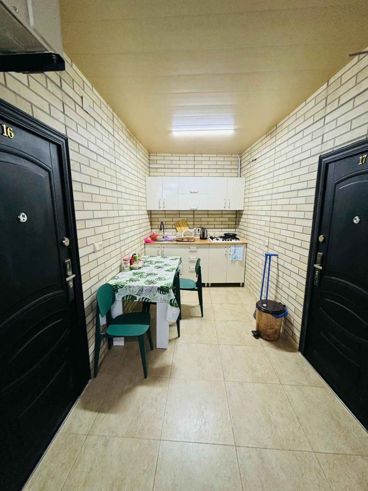 Nana'S House Ξενοδοχείο Μπατούμι Εξωτερικό φωτογραφία