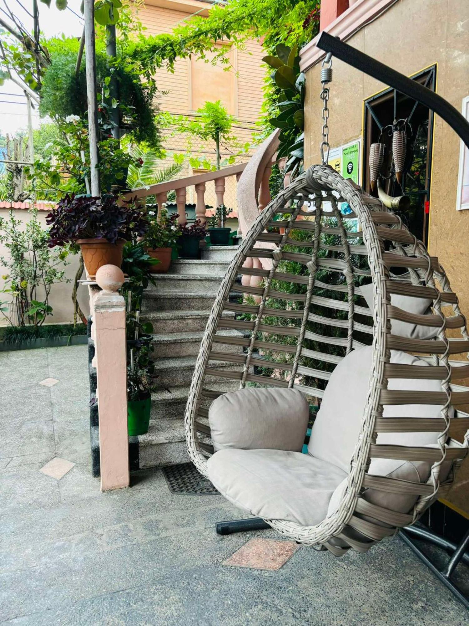 Nana'S House Ξενοδοχείο Μπατούμι Εξωτερικό φωτογραφία