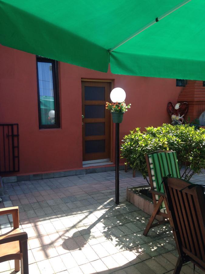 Nana'S House Ξενοδοχείο Μπατούμι Εξωτερικό φωτογραφία